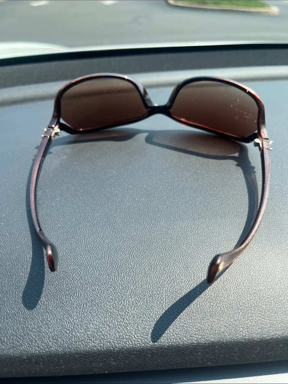 Women's Brown Gradient Sunglasses - Stylish UV Protection